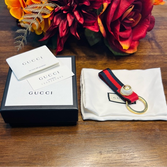 Authentic Gucci Sherryline Key Ring - Full Inclusion - Picture 8 of 9